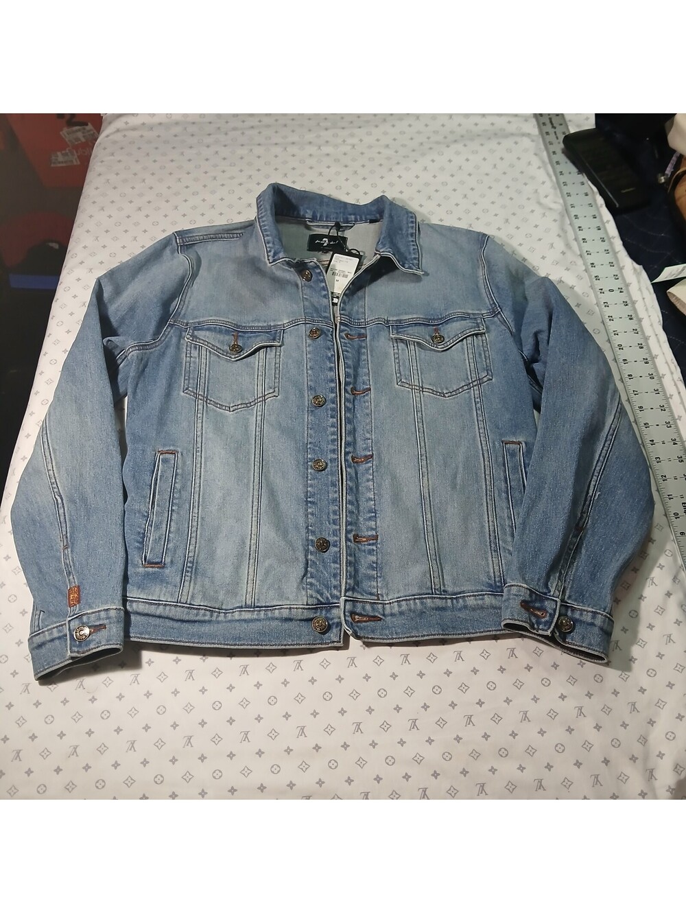 Light Wash Denim Trucker Jacket Womens Blue Casual Streetwear Y2K Retro Size M